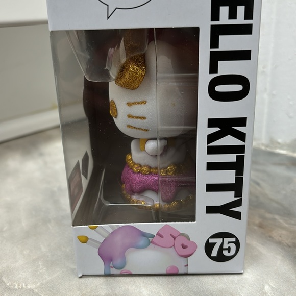 Funko Pop! Hello Kitty 50th Anniversary Diamond Collection. - Picture 3 of 5
